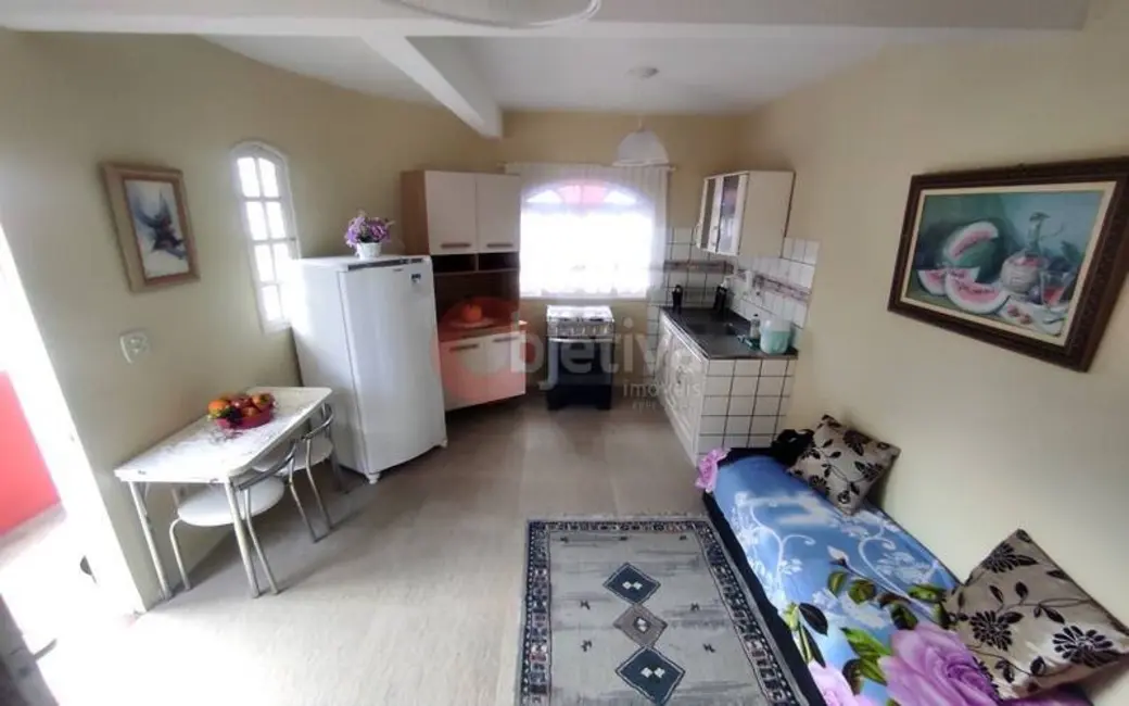 Foto 3 de Casa com 1 quarto à venda, 45m2 em Braga, Cabo Frio - RJ