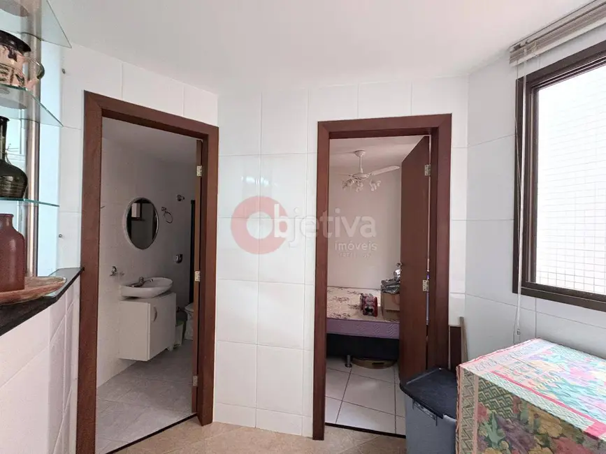 Foto 7 de Cobertura com 4 quartos à venda, 396m2 em Algodoal, Cabo Frio - RJ