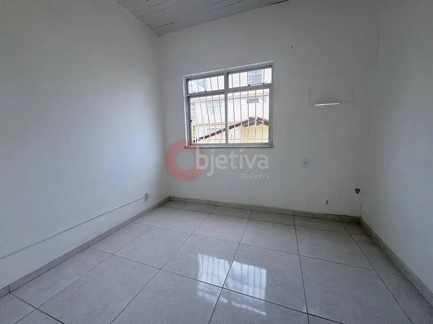 Apartamento com 3 quartos para alugar em Centro, Cabo Frio - RJ - imagem 8 Foto 8 de Apartamento com 3 quartos para alugar em Centro, Cabo Frio - RJ