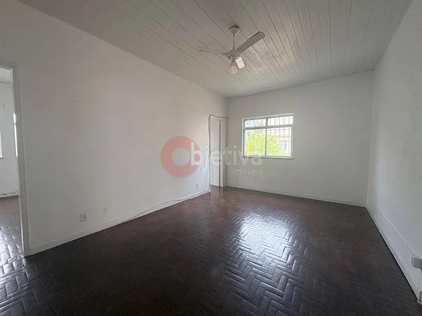 Apartamento com 3 quartos para alugar em Centro, Cabo Frio - RJ - imagem 7 Foto 7 de Apartamento com 3 quartos para alugar em Centro, Cabo Frio - RJ