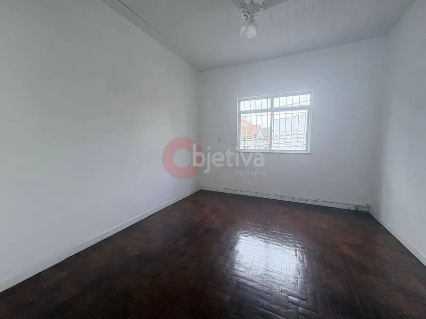 Apartamento com 3 quartos para alugar em Centro, Cabo Frio - RJ - imagem 6 Foto 6 de Apartamento com 3 quartos para alugar em Centro, Cabo Frio - RJ