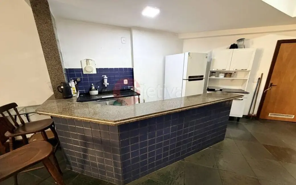 Foto 4 de Apartamento com 3 quartos à venda, 55m2 em Centro, Cabo Frio - RJ