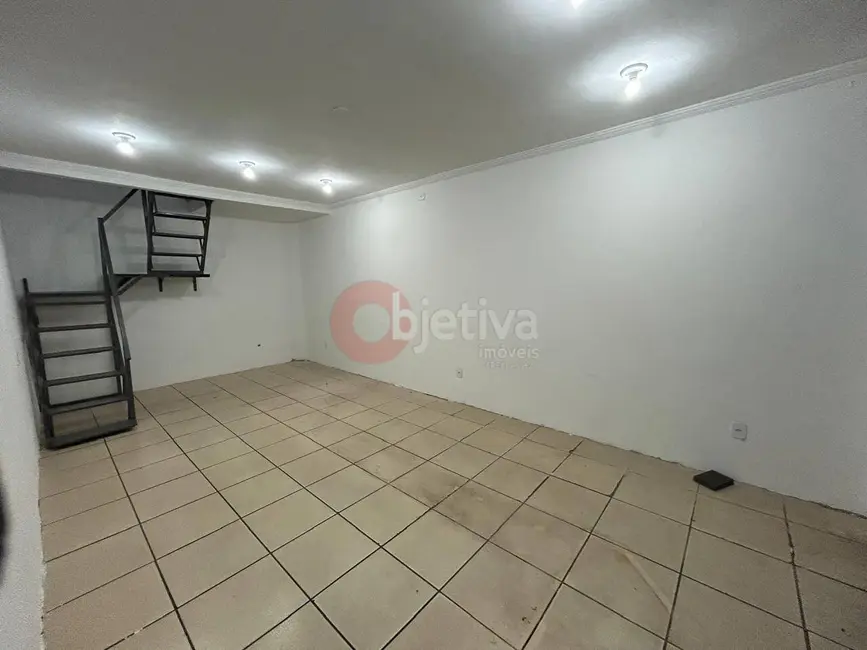 Foto 3 de Sala Comercial à venda, 60m2 em Parque Riviera, Cabo Frio - RJ