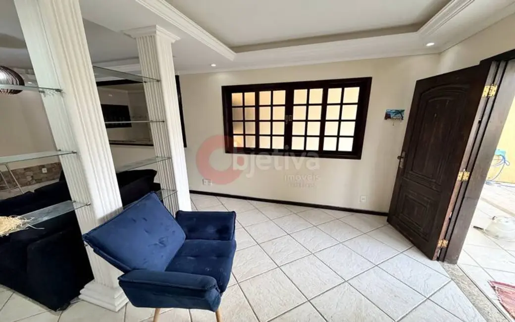 Casa com 4 quartos para alugar, 225m2 em Vila do Sol, Cabo Frio - RJ - imagem 3 Foto 3 de Casa com 4 quartos para alugar, 225m2 em Vila do Sol, Cabo Frio - RJ