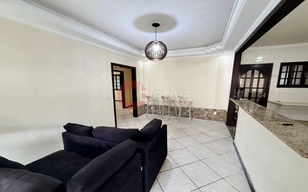 Casa com 4 quartos para alugar, 225m2 em Vila do Sol, Cabo Frio - RJ - imagem 4 Foto 4 de Casa com 4 quartos para alugar, 225m2 em Vila do Sol, Cabo Frio - RJ