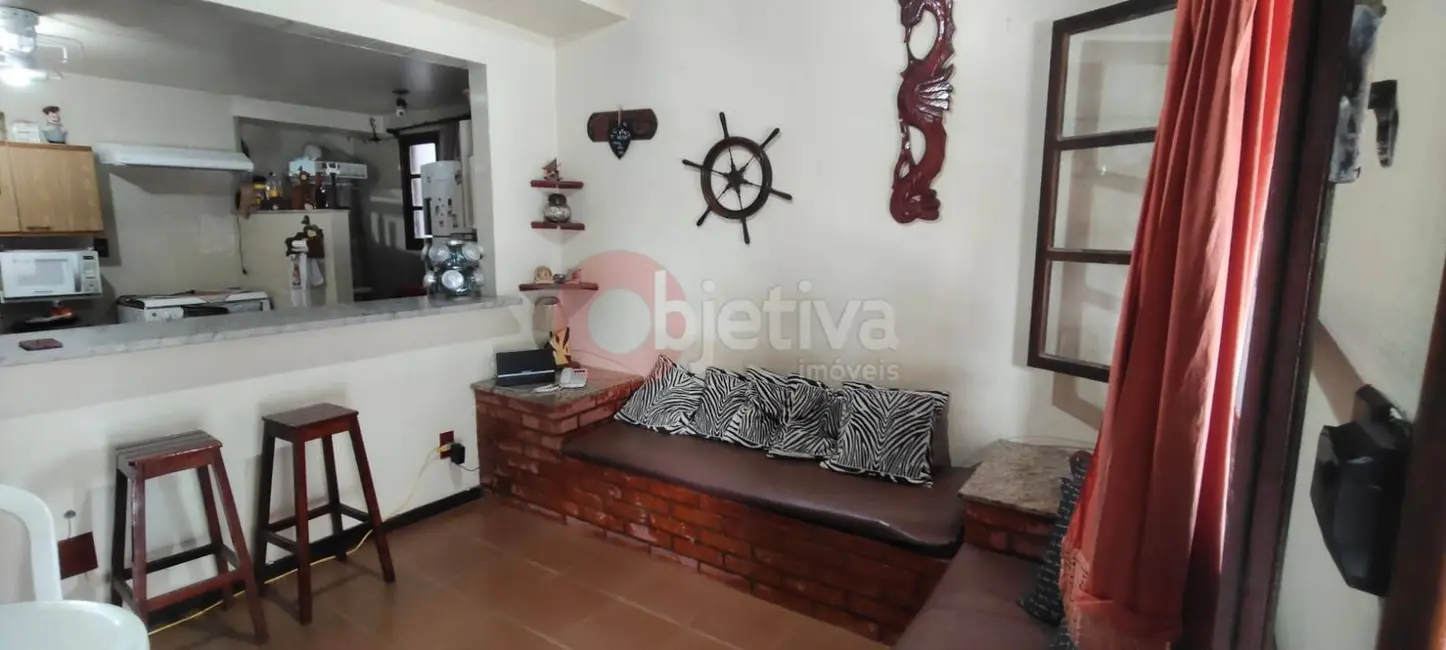 Foto 2 de Casa de Condomínio com 2 quartos para alugar em Peró, Cabo Frio - RJ