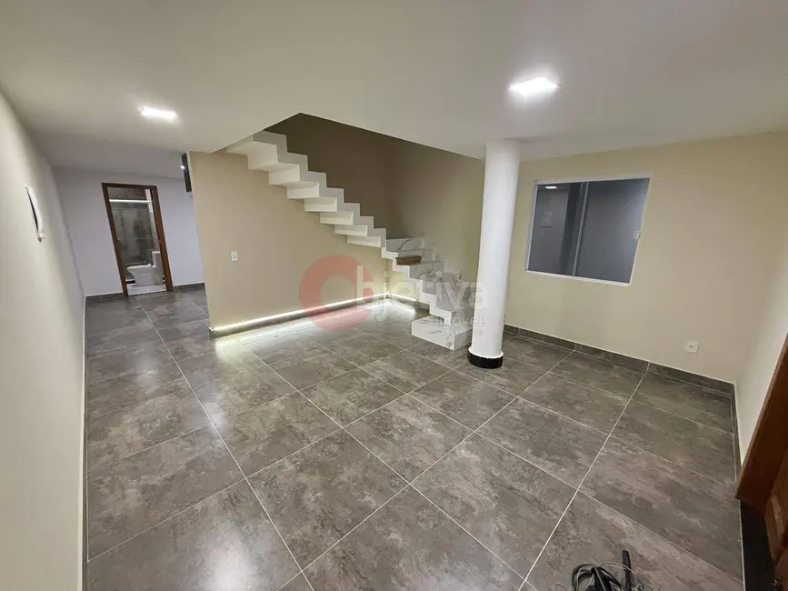 Foto 4 de Casa com 2 quartos à venda em Vinhateiro, Sao Pedro Da Aldeia - RJ