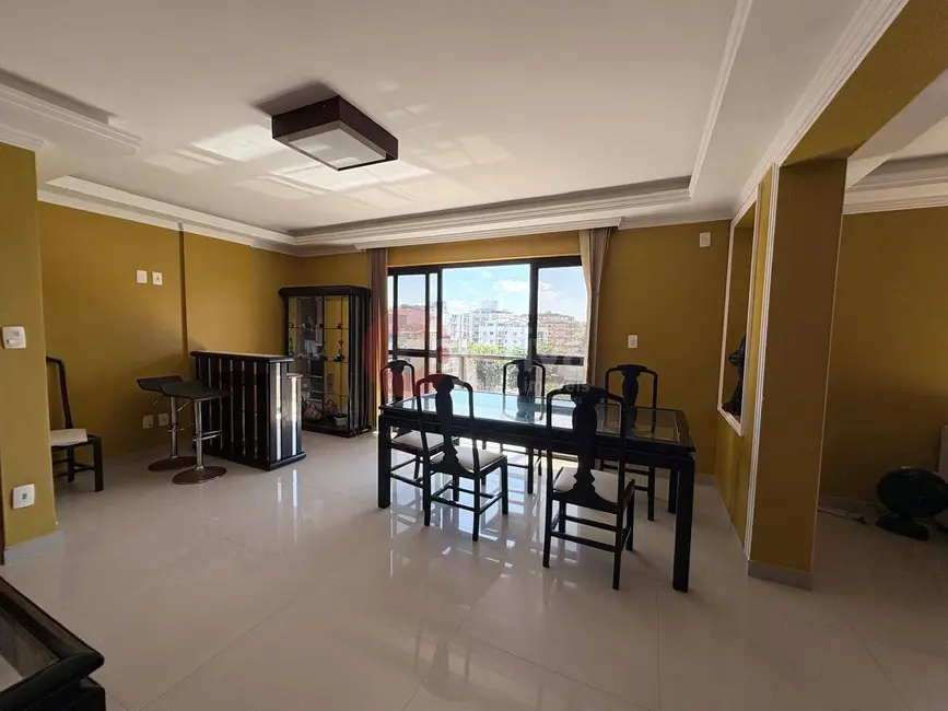 Foto 1 de Apartamento com 4 quartos à venda, 270m2 em Algodoal, Cabo Frio - RJ