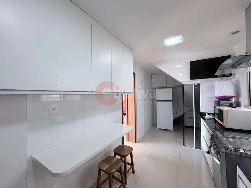 Foto 8 de Apartamento com 4 quartos à venda, 270m2 em Algodoal, Cabo Frio - RJ