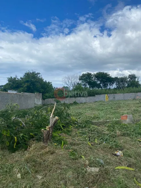 Foto 2 de Terreno / Lote à venda, 712m2 em Cabo Frio - RJ