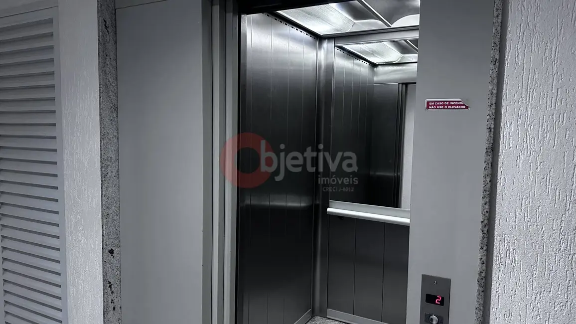 Foto 9 de Sala Comercial para alugar, 32m2 em Passagem, Cabo Frio - RJ