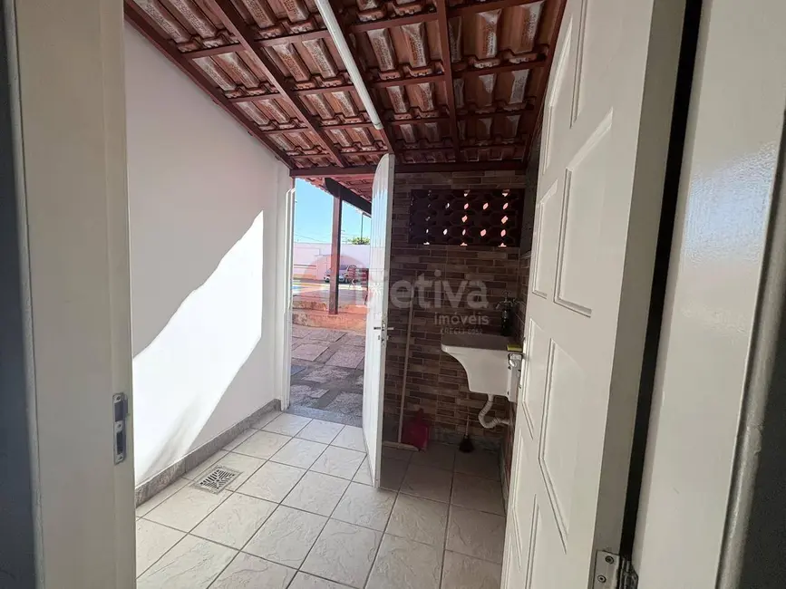 Foto 4 de Casa de Condomínio com 2 quartos à venda, 62m2 em Jardim Caiçara, Cabo Frio - RJ