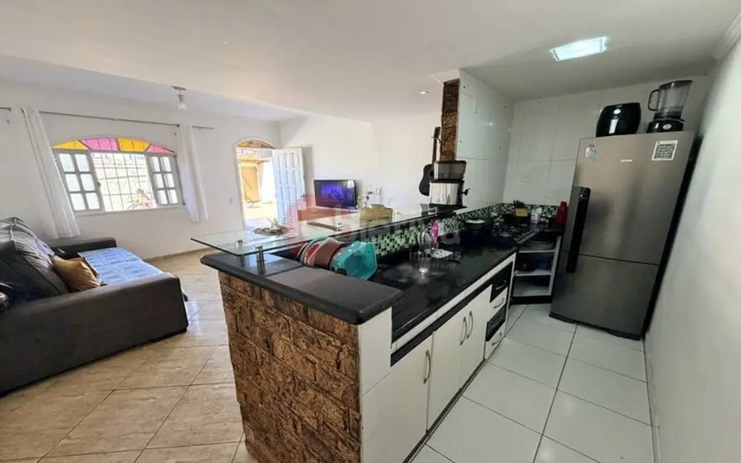 Foto 5 de Casa com 2 quartos à venda, 85m2 em Parque Burle, Cabo Frio - RJ
