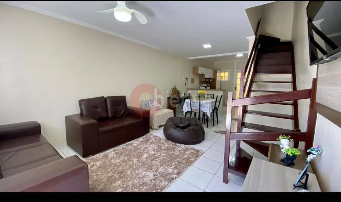 Foto 2 de Apartamento com 3 quartos à venda, 73m2 em Jardim Flamboyant, Cabo Frio - RJ