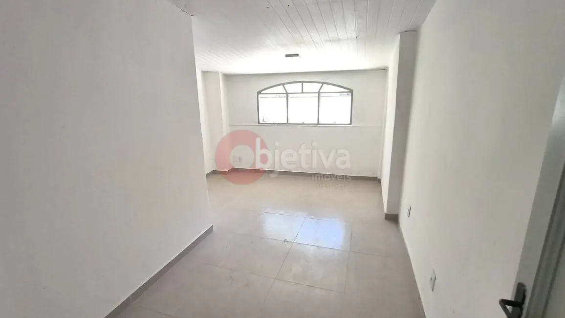 Foto 1 de Apartamento com 2 quartos para alugar, 65m2 em Gamboa, Cabo Frio - RJ