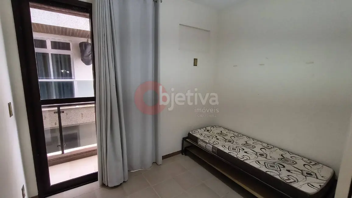 Foto 9 de Apartamento com 4 quartos à venda, 190m2 em Cabo Frio - RJ