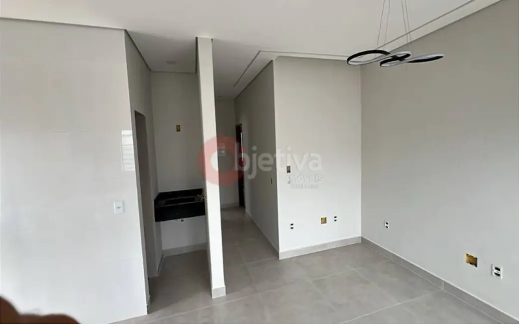 Foto 5 de Casa com 2 quartos à venda, 80m2 em Cabo Frio - RJ