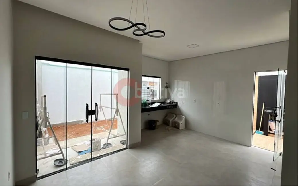 Foto 4 de Casa com 2 quartos à venda, 80m2 em Cabo Frio - RJ