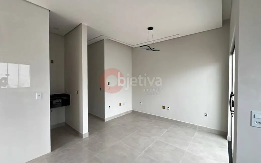 Foto 1 de Casa com 2 quartos à venda, 80m2 em Cabo Frio - RJ