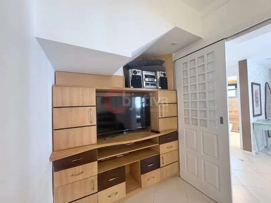 Foto 4 de Casa com 3 quartos à venda e para alugar, 163m2 em Jardim Flamboyant, Cabo Frio - RJ
