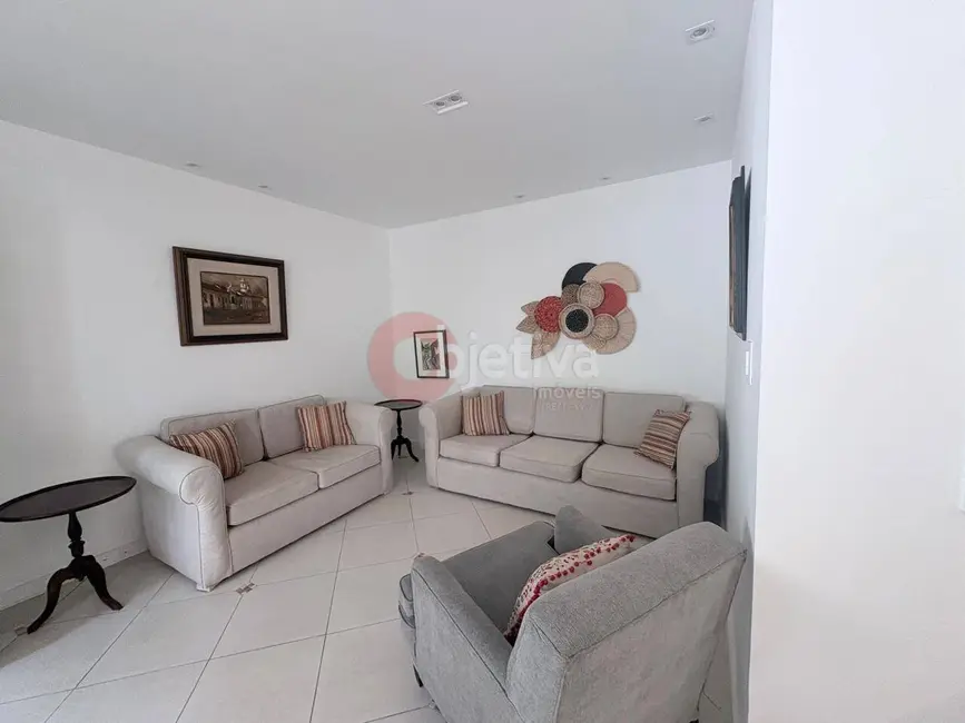 Foto 6 de Casa com 3 quartos à venda e para alugar, 163m2 em Jardim Flamboyant, Cabo Frio - RJ