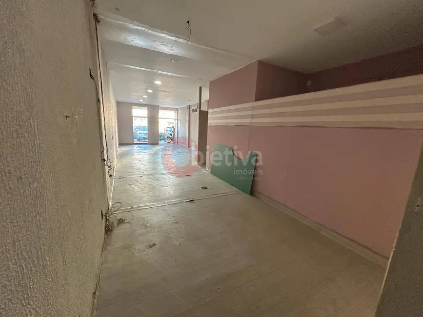 Loja para alugar, 450m2 em Parque Central, Cabo Frio - RJ - imagem 9 Foto 9 de Loja para alugar, 450m2 em Parque Central, Cabo Frio - RJ