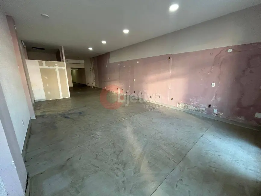 Loja para alugar, 450m2 em Parque Central, Cabo Frio - RJ - imagem 1 Foto 1 de Loja para alugar, 450m2 em Parque Central, Cabo Frio - RJ