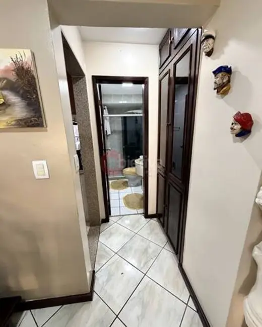 Casa de Condomínio com 2 quartos para alugar, 85m2 em Jardim Flamboyant, Cabo Frio - RJ - imagem 4 Foto 4 de Casa de Condomínio com 2 quartos para alugar, 85m2 em Jardim Flamboyant, Cabo Frio - RJ