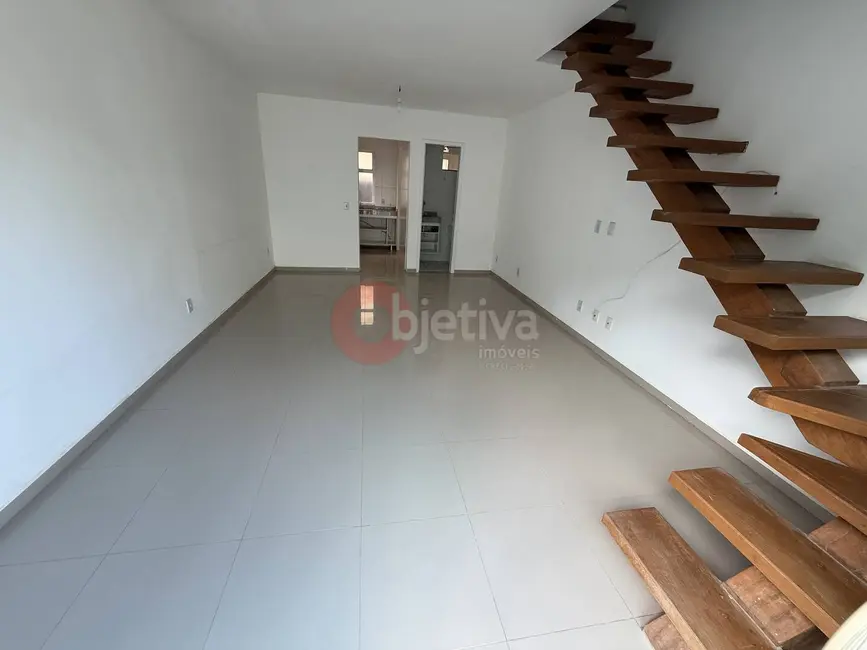 Foto 1 de Casa com 2 quartos à venda, 70m2 em Cabo Frio - RJ