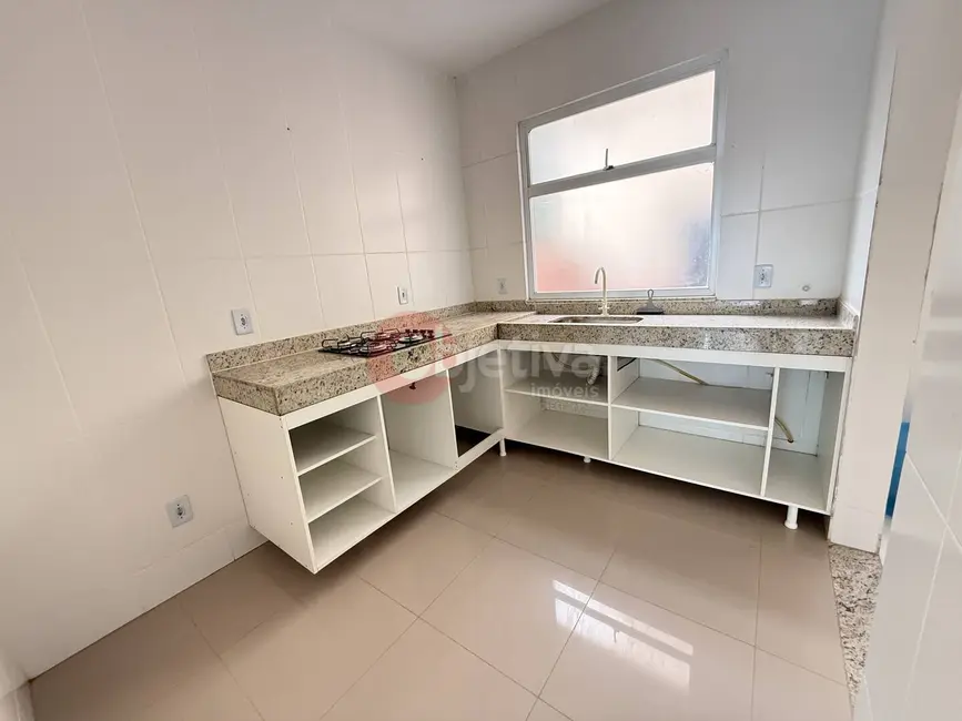 Foto 4 de Casa com 2 quartos à venda, 70m2 em Cabo Frio - RJ
