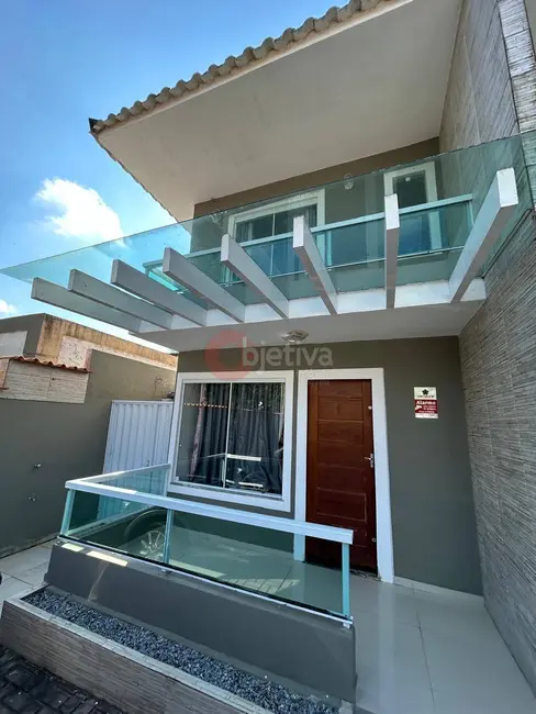 Foto 1 de Casa com 2 quartos à venda e para alugar, 70m2 em Peró, Cabo Frio - RJ