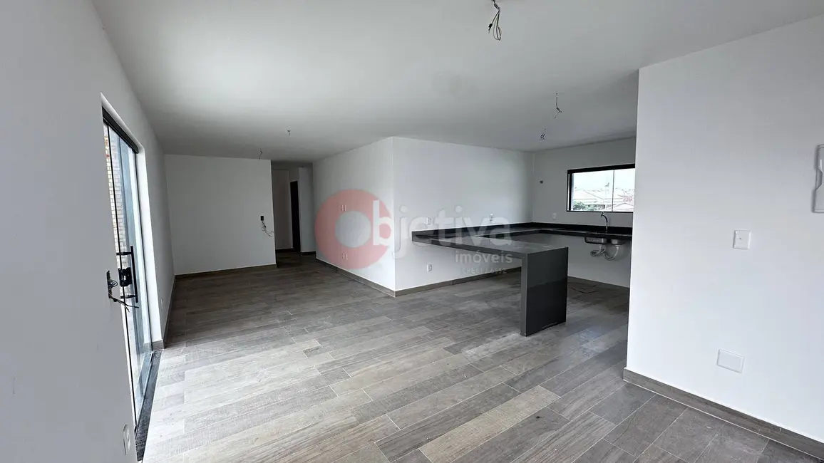 Foto 1 de Apartamento com 3 quartos à venda, 130m2 em Peró, Cabo Frio - RJ