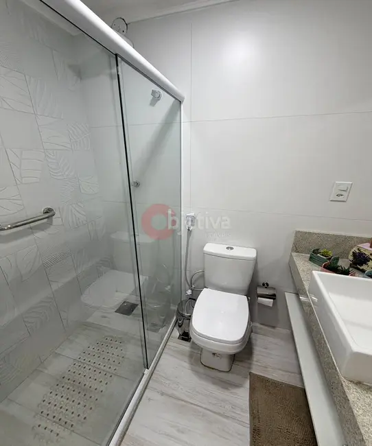 Foto 9 de Apartamento com 3 quartos à venda, 85m2 em Braga, Cabo Frio - RJ
