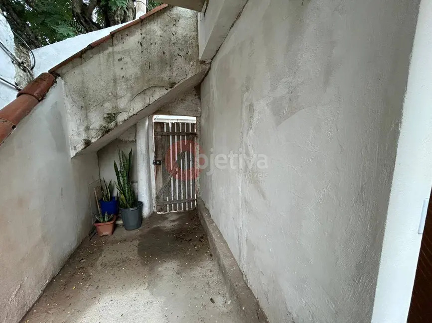 Casa com 1 quarto para alugar, 15m2 em Jardim Caiçara, Cabo Frio - RJ - imagem 6 Foto 6 de Casa com 1 quarto para alugar, 15m2 em Jardim Caiçara, Cabo Frio - RJ