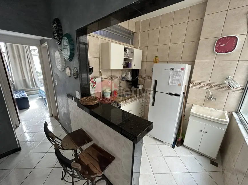 Foto 4 de Apartamento com 2 quartos à venda, 47m2 em Centro, Cabo Frio - RJ