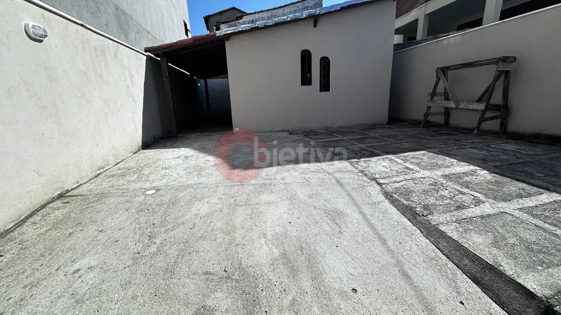 Foto 1 de Kitnet com 1 quarto à venda, 120m2 em Peró, Cabo Frio - RJ