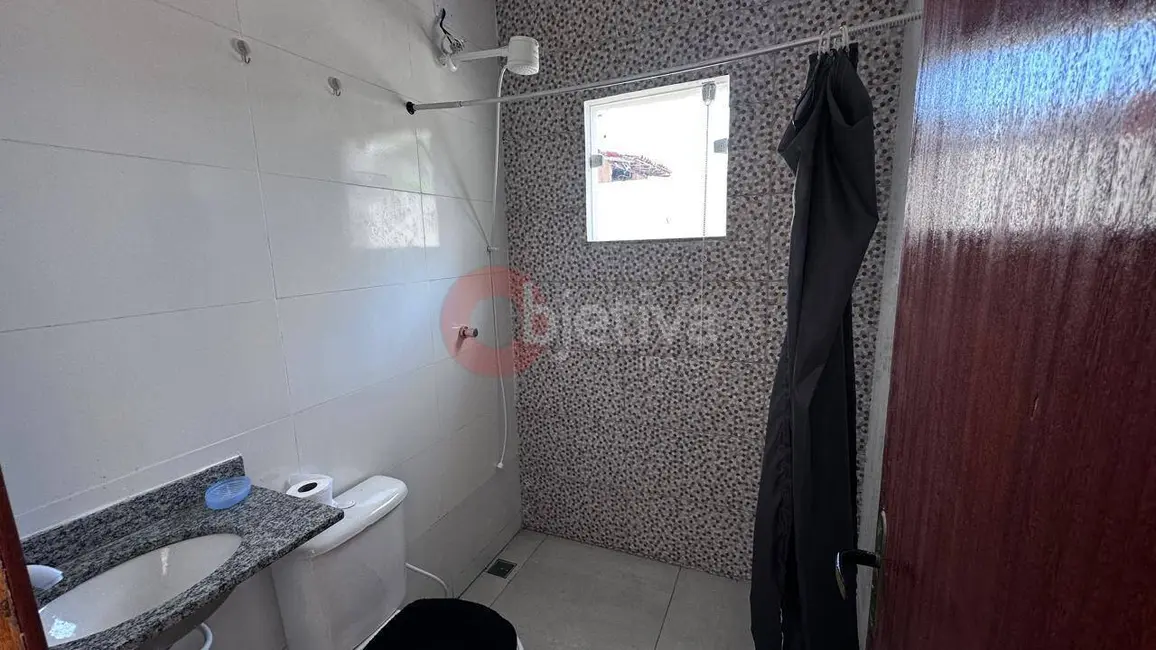 Foto 9 de Casa com 2 quartos para alugar, 62m2 em Parque Balneário São Francisco, Cabo Frio - RJ