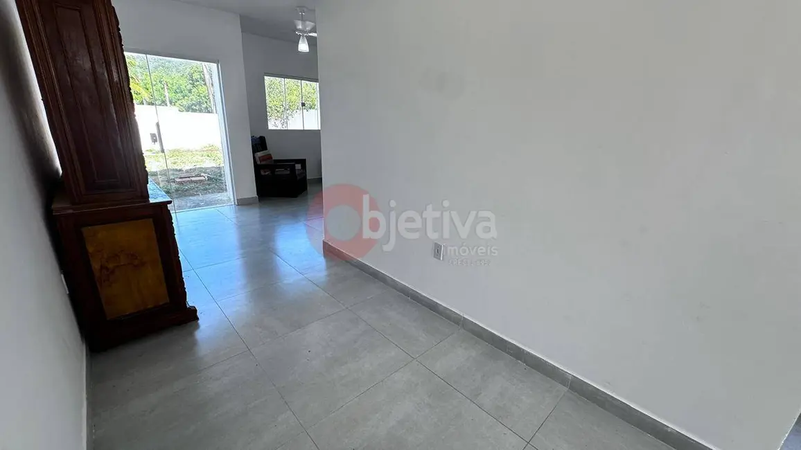 Foto 5 de Casa com 2 quartos para alugar, 62m2 em Parque Balneário São Francisco, Cabo Frio - RJ