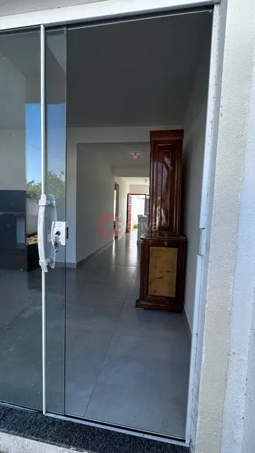 Foto 3 de Casa com 2 quartos para alugar, 62m2 em Parque Balneário São Francisco, Cabo Frio - RJ