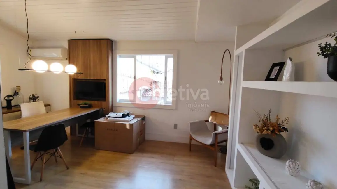 Casa com 3 quartos à venda, 320m2 em Portinho, Cabo Frio - RJ - imagem 7 Foto 7 de Casa com 3 quartos à venda, 320m2 em Portinho, Cabo Frio - RJ