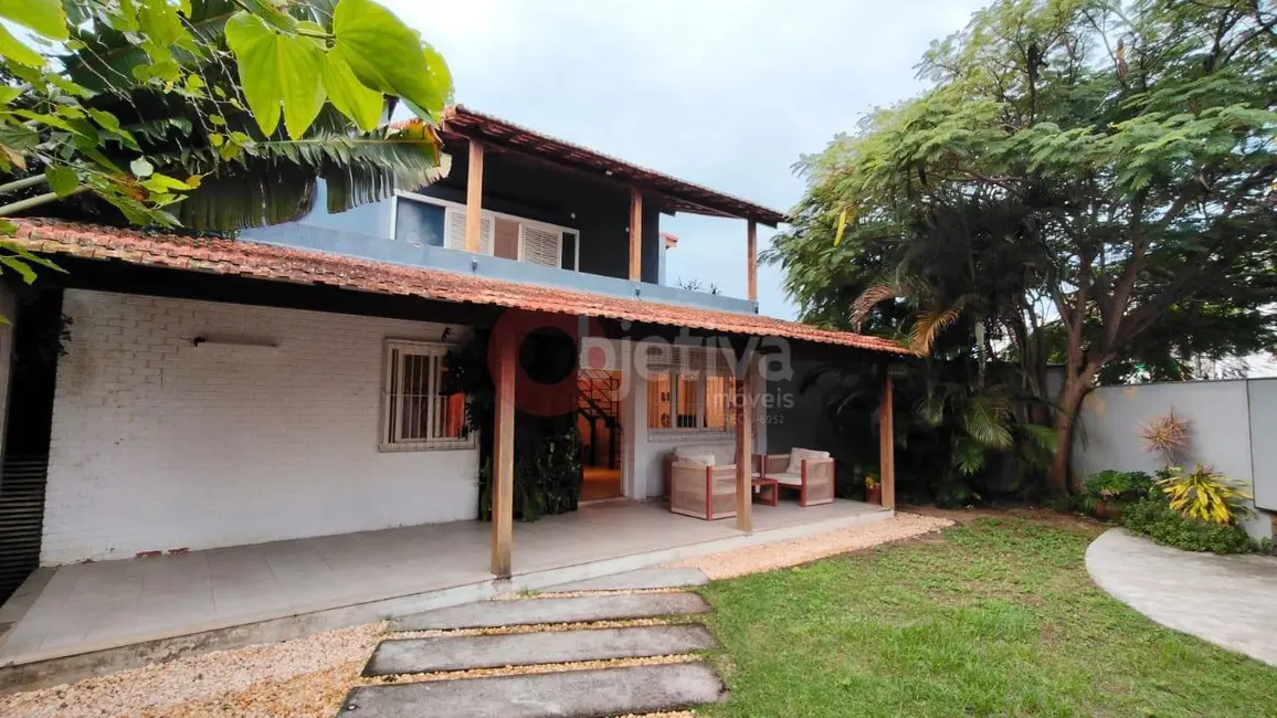 Casa com 3 quartos à venda, 320m2 em Portinho, Cabo Frio - RJ - imagem 1 Foto 1 de Casa com 3 quartos à venda, 320m2 em Portinho, Cabo Frio - RJ