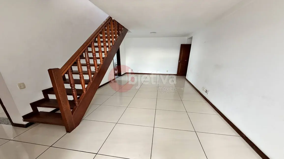 Foto 3 de Cobertura com 5 quartos à venda, 130m2 em Braga, Cabo Frio - RJ
