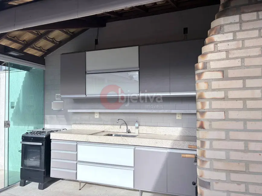 Foto 3 de Casa com 4 quartos à venda, 165m2 em Cabo Frio - RJ