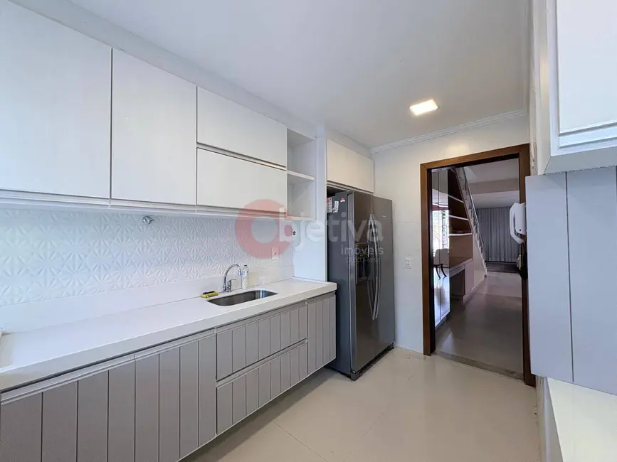 Foto 8 de Casa com 4 quartos à venda, 165m2 em Cabo Frio - RJ