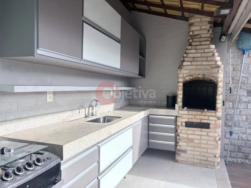 Foto 4 de Casa com 4 quartos à venda, 165m2 em Cabo Frio - RJ