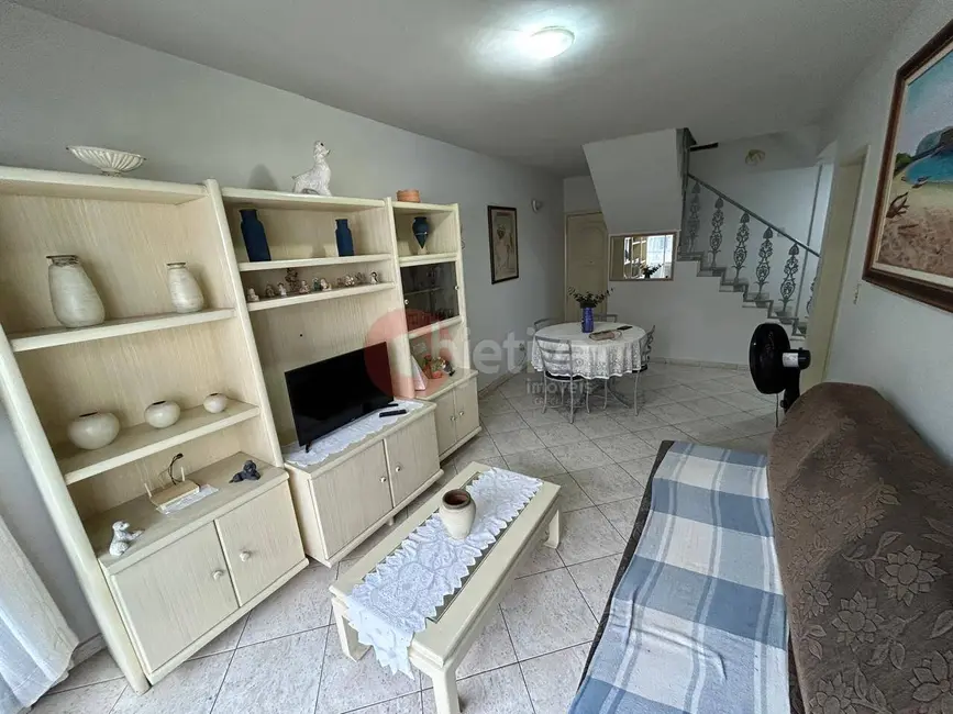 Apartamento com 4 quartos à venda, 204m2 em Centro, Cabo Frio - RJ - imagem 1 Foto 1 de Apartamento com 4 quartos à venda, 204m2 em Centro, Cabo Frio - RJ