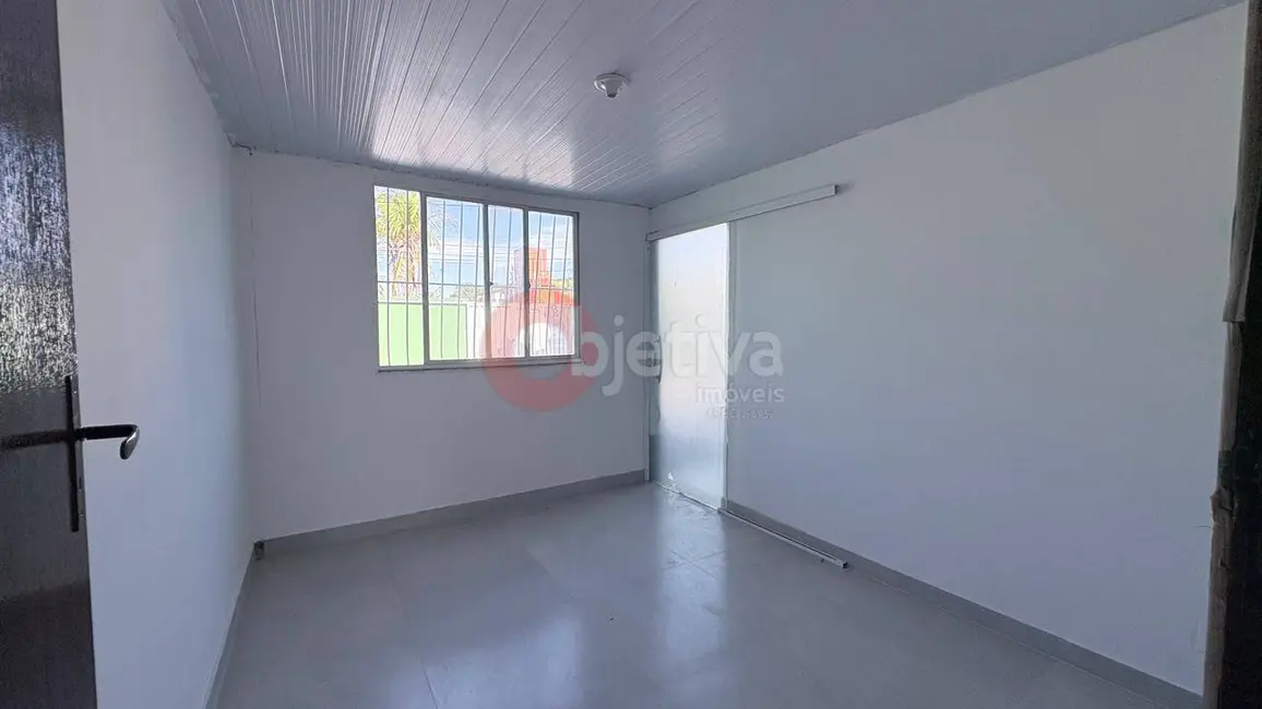 Foto 5 de Casa com 3 quartos à venda, 66m2 em Parque Burle, Cabo Frio - RJ