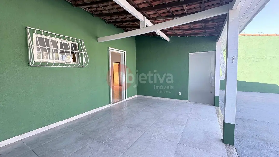 Foto 1 de Casa com 3 quartos à venda, 66m2 em Parque Burle, Cabo Frio - RJ