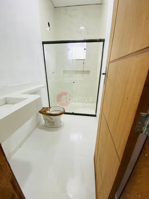 Casa com 3 quartos à venda, 377m2 em Sao Pedro Da Aldeia - RJ - imagem 7 Foto 7 de Casa com 3 quartos à venda, 377m2 em Sao Pedro Da Aldeia - RJ
