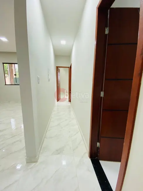 Casa com 3 quartos à venda, 377m2 em Sao Pedro Da Aldeia - RJ - imagem 8 Foto 8 de Casa com 3 quartos à venda, 377m2 em Sao Pedro Da Aldeia - RJ